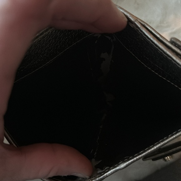 GUCCI Flap/Snap wallet GG Canvas leather trim authentic snap are tight - Picture 6 of 12